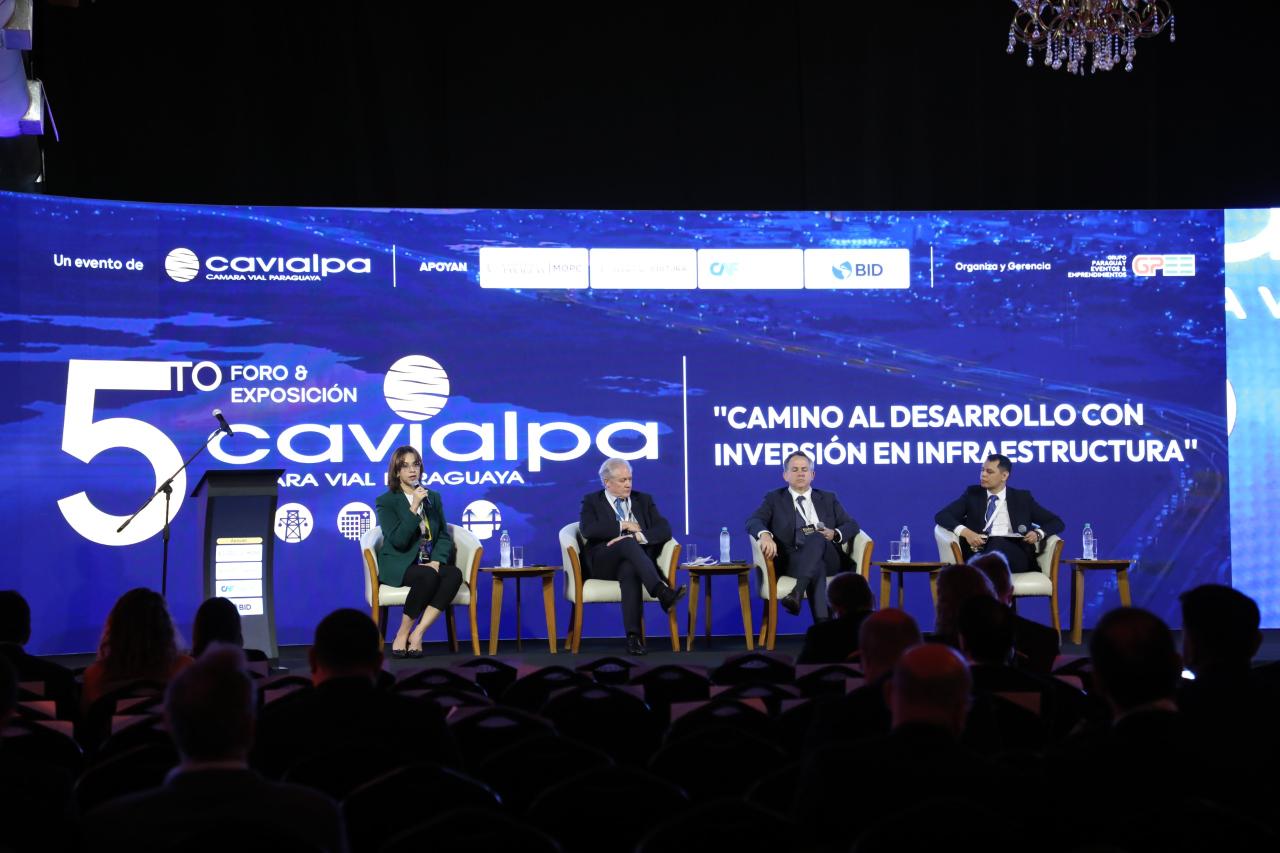La AFD participó del Foro CAVIALPA...